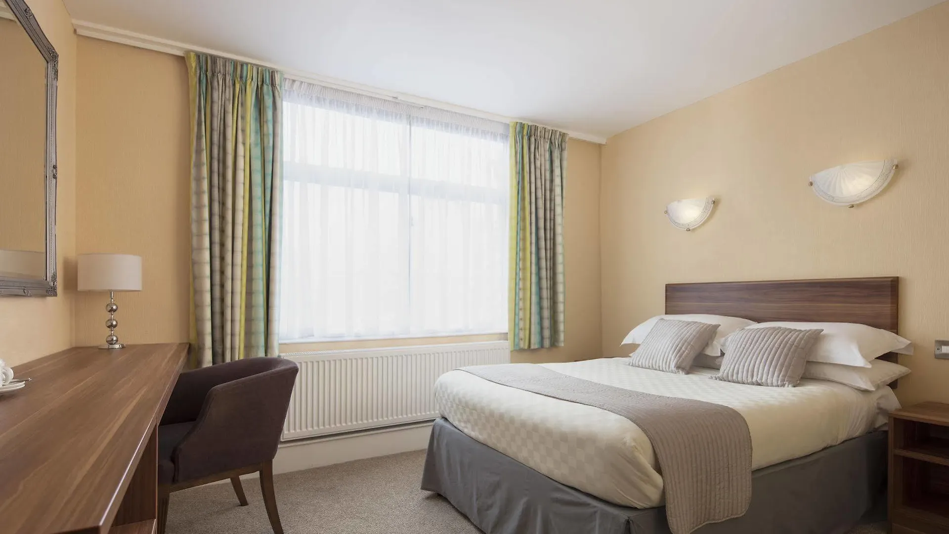 Alma Lodge Hotel Stockport