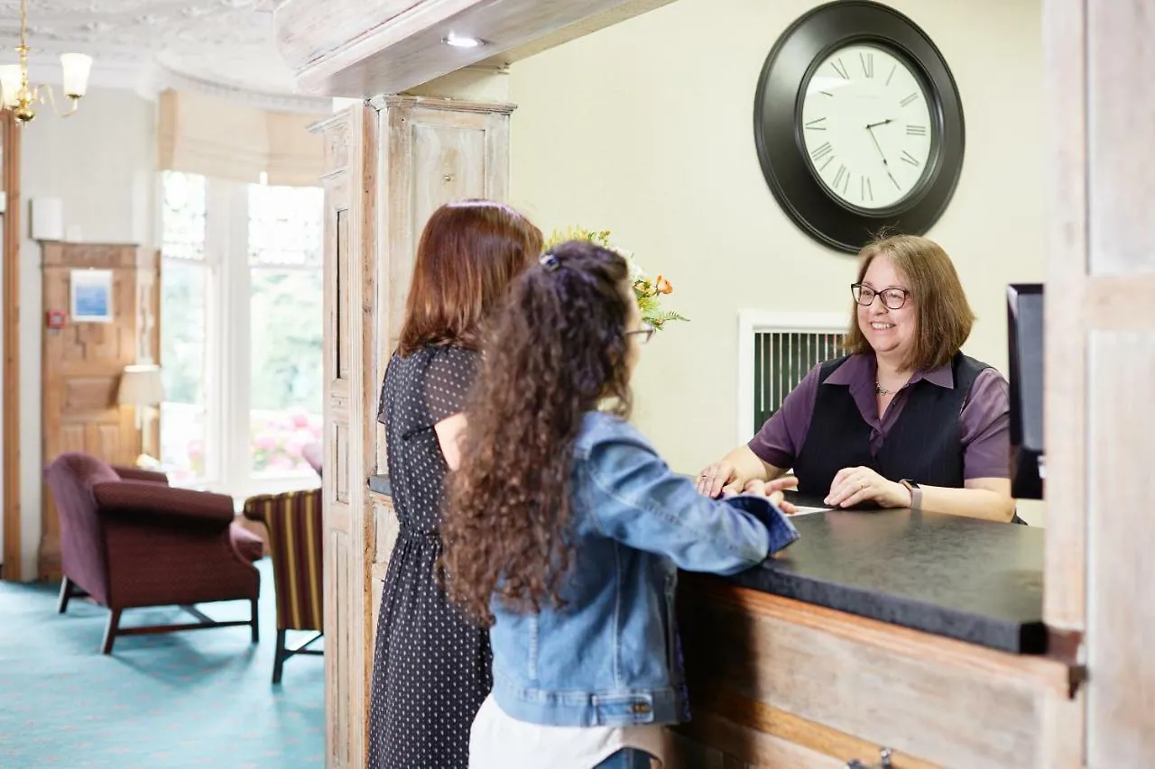 Alma Lodge Hotel Stockport 3*,
