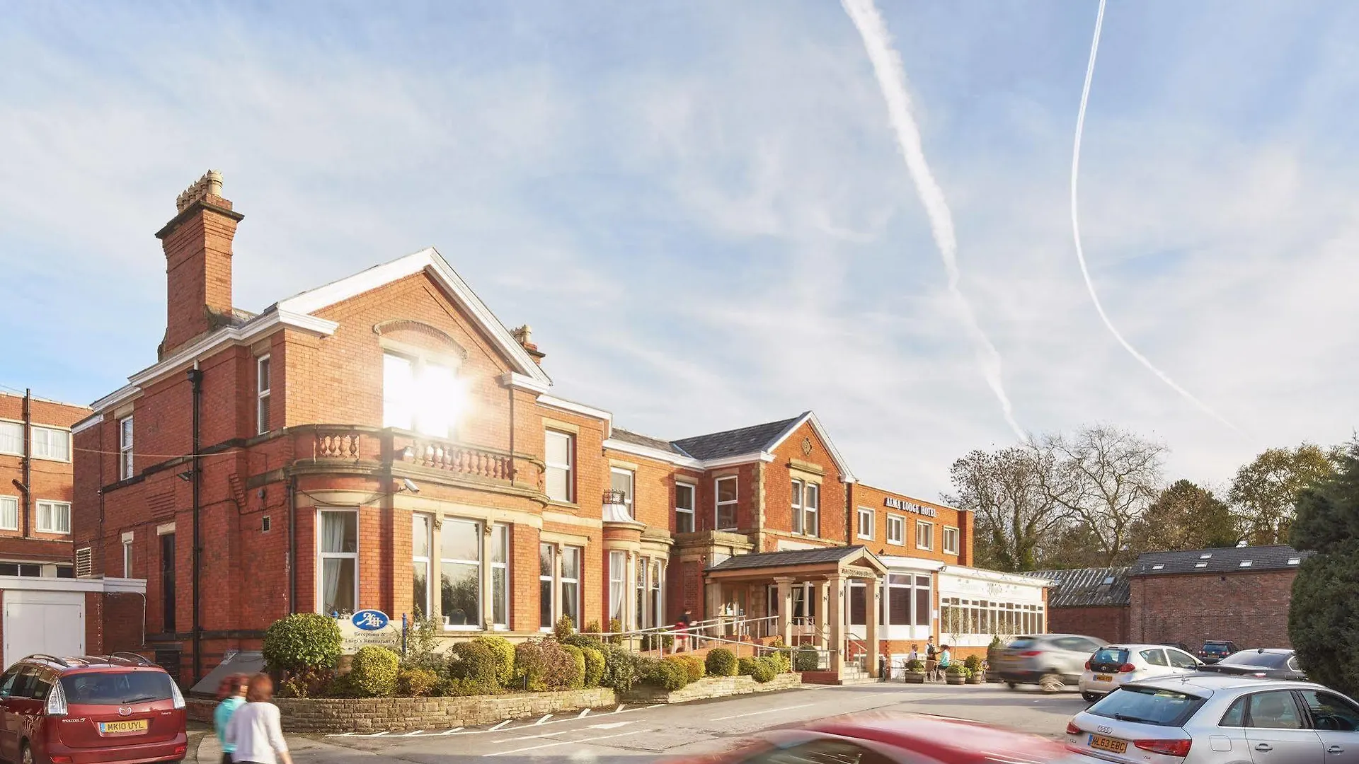 Alma Lodge Hotel contacts